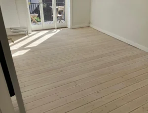 Lud behandling af gulv