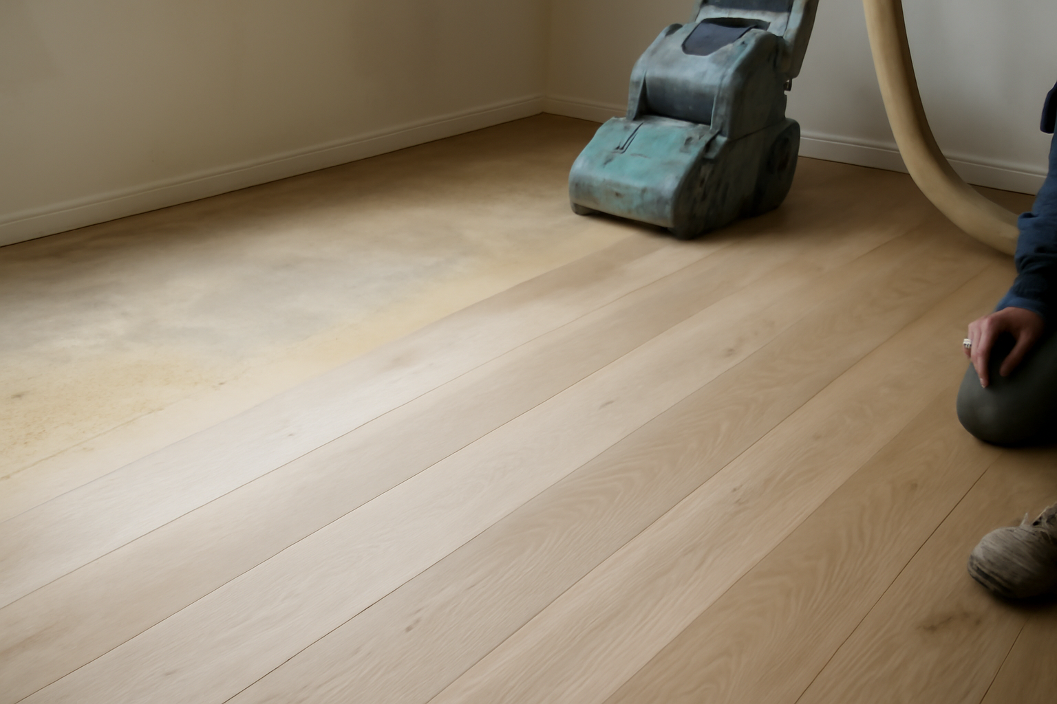 Illustration af: Få det nordiske look med hvidolieret gulv behandling